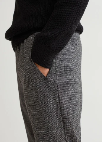Черные брюки H&M