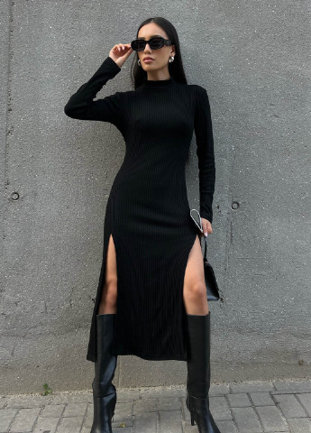 Черное кэжуал платье-футляр в черном цвете с разрезами Jadone Fashion однотонное
