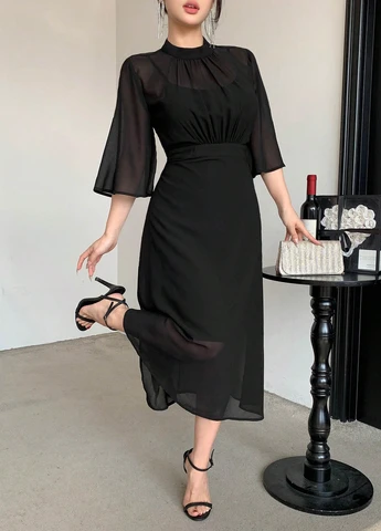 Черное кэжуал платье а-силуэт SHEIN однотонное