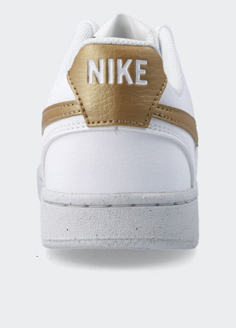 Белые всесезонные кроссовки Nike COURT VISION LOW NEXT NATURE