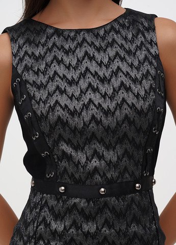 Серое кэжуал платье футляр Sassofono однотонное