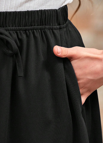 Черная кэжуал однотонная юбка SHEIN клешированная