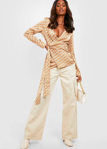 Светло-коричневая блуза на запах Boohoo