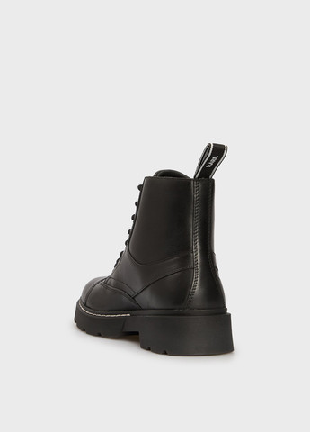 Зимние ботинки стилы Karl Lagerfeld с тиснением