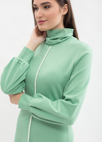 Светло-зеленое кэжуал платье клеш МАХА однотонное