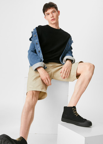 Черная футболка C&A