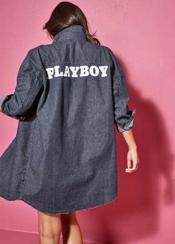 Темно-синее джинсовое платье рубашка Missguided с рисунком