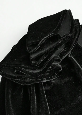 Чёрная блуза SHEIN
