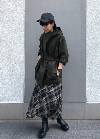 Черно-белое кэжуал платье клеш Uniqlo в клетку