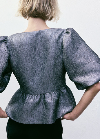 Темно-сіра блуза з баскою H&M