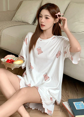 Біла всесезон піжама (футболка, шорти) футболка + шорти SHEIN