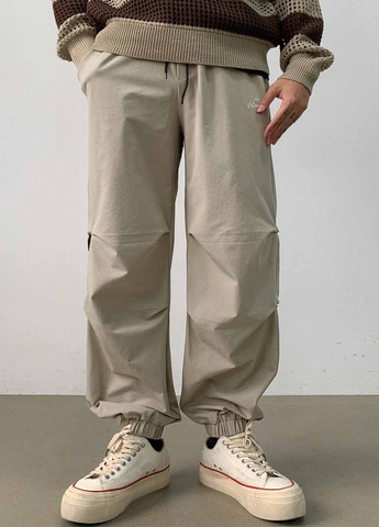 Бежевые кэжуал демисезонные джоггеры брюки SHEIN