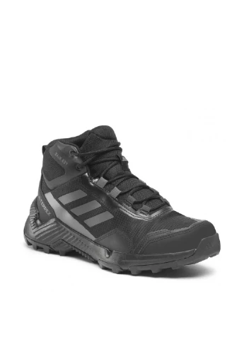 Черные зимние ботинки adidas