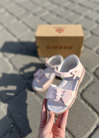 Розовые босоножки Kimboo с перфорацией