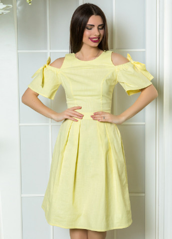 Желтое кэжуал платье клеш Azuri однотонное