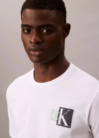 Белая футболка Calvin Klein