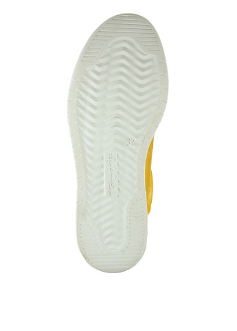 Желтые демисезонные кроссовки Tamaris