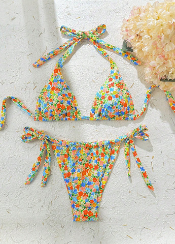 Комбинированный летний купальник (бюст, трусики) раздельный SHEIN