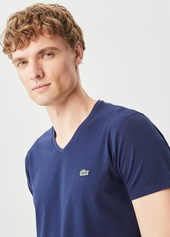 Темно-синяя футболка Lacoste