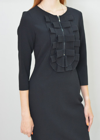 Черное деловое платье футляр Nissa однотонное