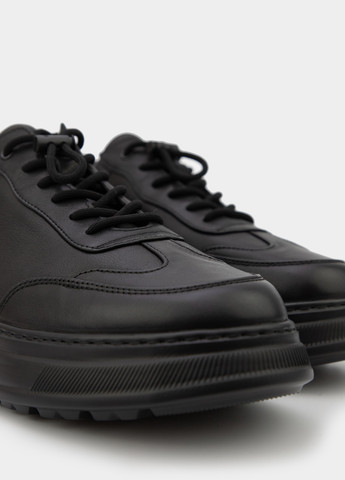 Черные демисезонные кроссовки URBAN TRACE