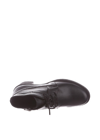 Осенние ботинки Dakkem без декора