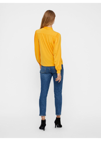 Желтая демисезонная блуза Vero Moda