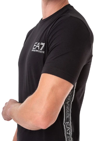 Чорна футболка ARMANI EA7