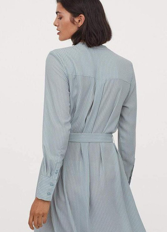 Серо-голубое кэжуал платье рубашка H&M с абстрактным узором