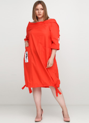 Оранжевое кэжуал платье с открытой спиной V&V однотонное