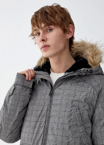 Сіра зимня куртка Pull & Bear