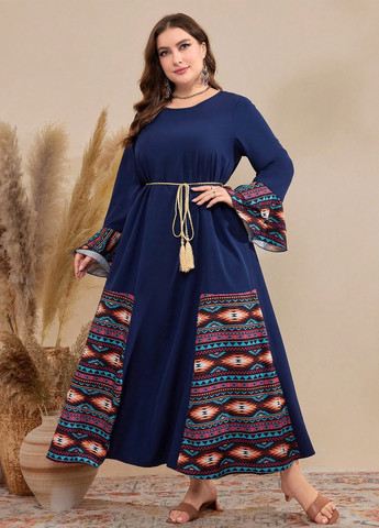 Темно-синя кежуал сукня а-силует SHEIN з орнаментом