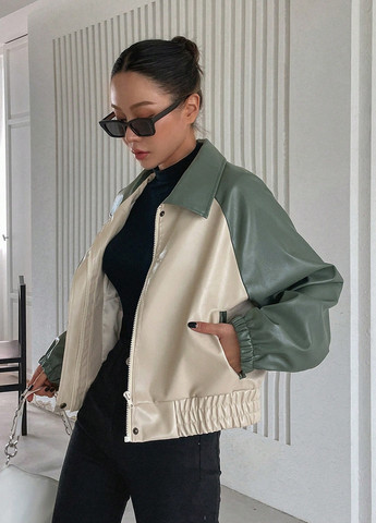 Бежева демісезонна куртка байкерська SHEIN