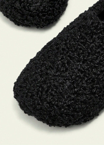 Черные туфли SHEIN без каблука с логотипом