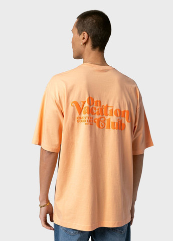 Футболка On Vacation (306993309)