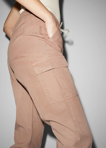 Пудровые кэжуал демисезонные карго, зауженные брюки C&A
