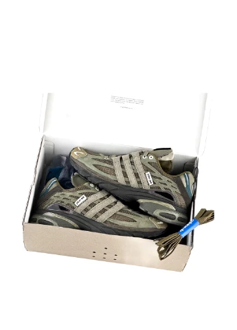 Оливковые демисезонные кроссовки jr8045 adidas Adistar Cushion x Song for the Mute