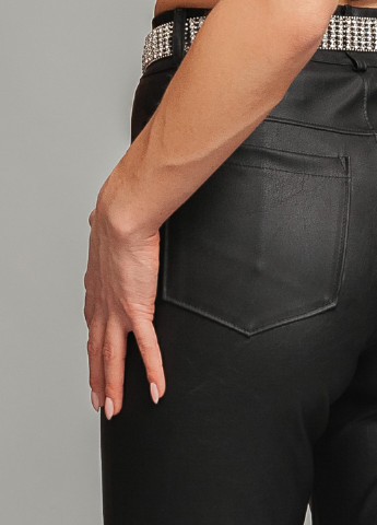 Черные кэжуал демисезонные зауженные брюки Leya