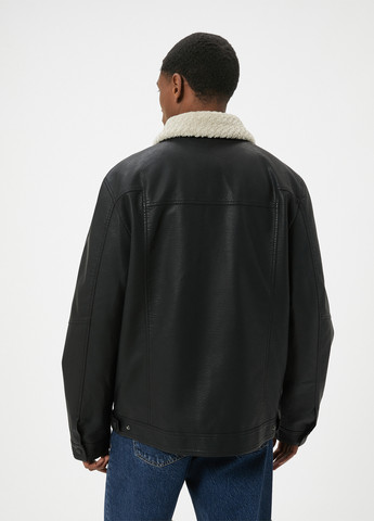 Чорна демісезонна куртка KOTON