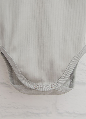 Серый демисезонный комплект (боди, брюки) Blanka