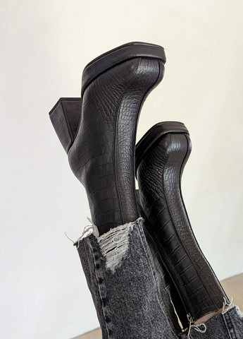 Осенние ботинки Vi без декора