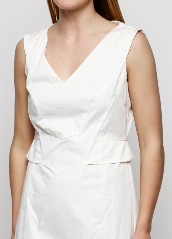 Белое кэжуал платье Axel однотонное