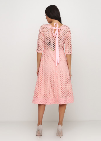 Светло-розовое кэжуал платье Andre Tan однотонное