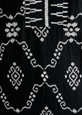 Черно-белое пляжное платье KOTON с рисунком