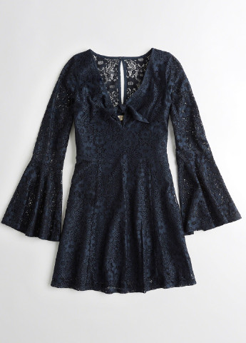Темно-синее кэжуал платье клеш Hollister фактурное