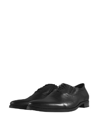 Классические черные мужские туфли Berg на шнурках