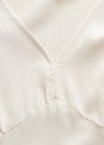 Светло-бежевое кэжуал платье клеш Reserved однотонное