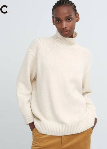 Белый демисезонный свитер Uniqlo