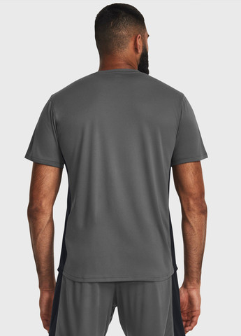 Сіра футболка Under Armour