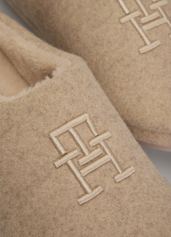 Бежевые тапочки Tommy Hilfiger с вышивкой, с логотипом